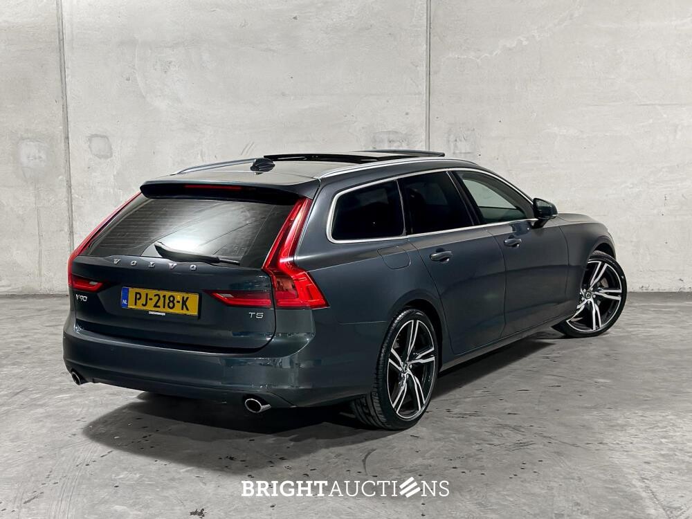 Volvo V90 2.0 T5 Momentum 254pk 2017 (Original-NL), PJ-218-K