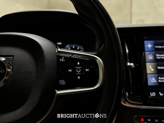 Volvo V90 2.0 T5 Momentum 254pk 2017 (Original-NL), PJ-218-K