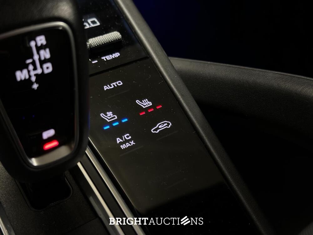 Porsche Cayenne Turbo 4.0 V8 549 pk 2018 (Original-NL), TK-073-X
