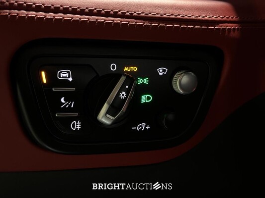 Bentley Bentayga 4.0 V8 S 549pk 2022 (Origineel-NL), P-719-VF