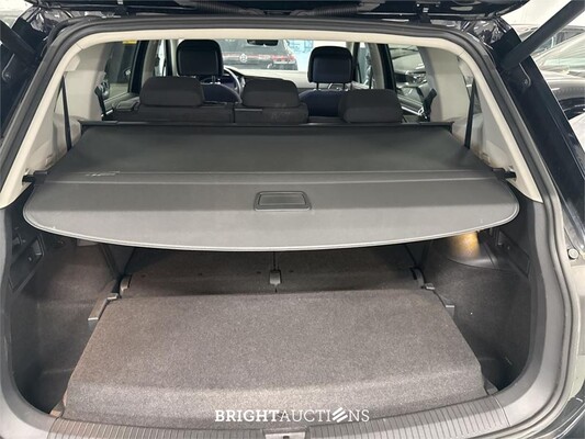 Volkswagen Tiguan Allspace Highline Business R 7p 1.5 TSI 150pk 2021, T-358-LT