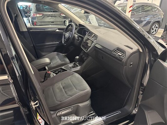 Volkswagen Tiguan Allspace Highline Business R 7p 1.5 TSI 150pk 2021, T-358-LT