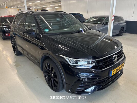 Volkswagen Tiguan eHybrid R-Line Business 1.4 TSI 265pk 2023 (Origineel-NL), S-260-VL