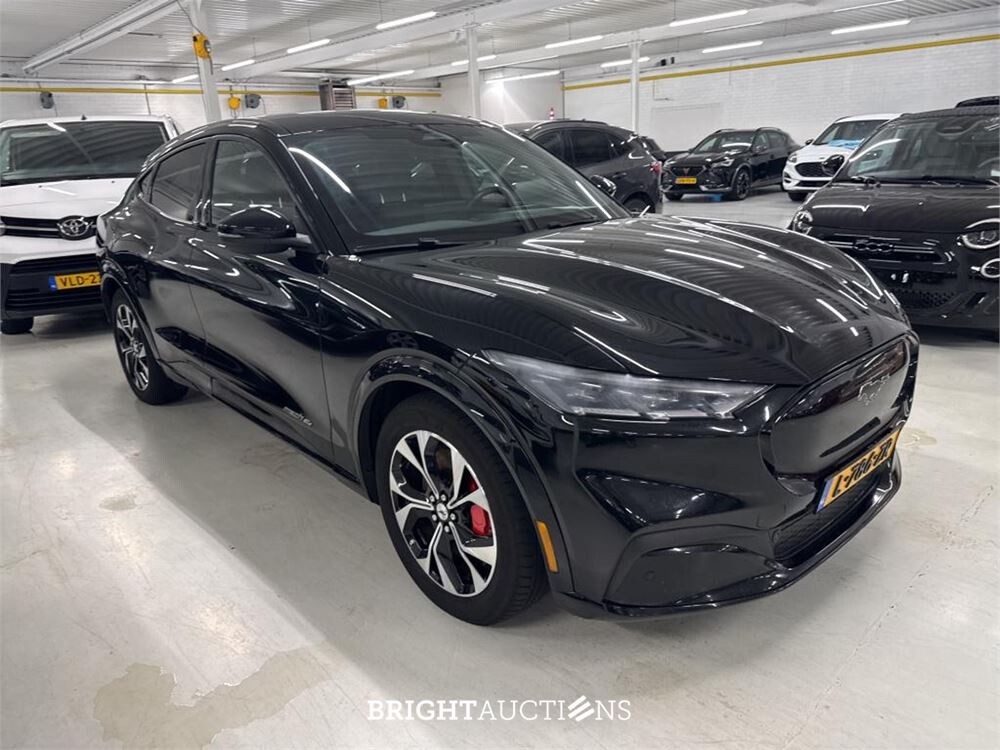 Ford Mustang Mach-E AWD 75 kWh 259pk 2021 (Origineel-NL), L-786-ZR