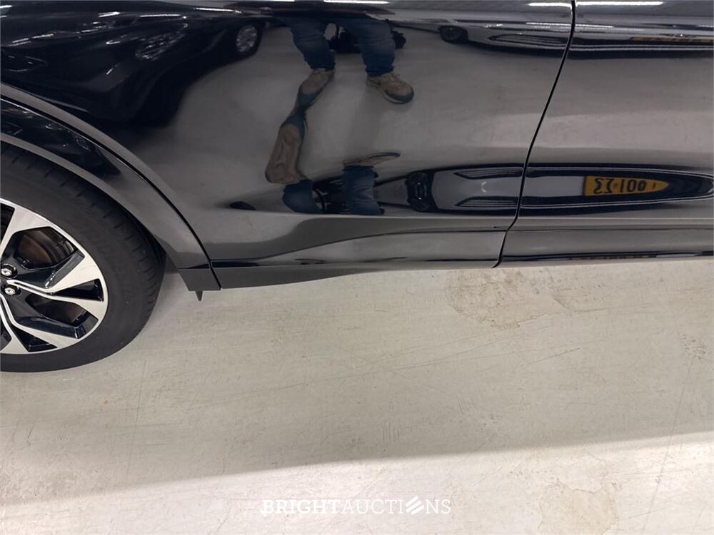 Ford Mustang Mach-E AWD 75 kWh 259pk 2021 (Origineel-NL), L-786-ZR