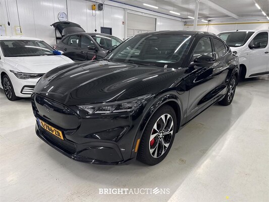 BRIGHT AUCTIONS: Luxury, Premium Daily Driver & Electric Vehicle Auction