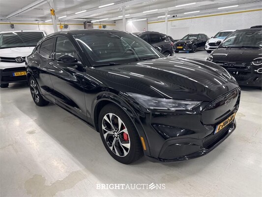 Ford Mustang Mach-E AWD 75 kWh 259pk 2021 (Origineel-NL), L-786-ZR