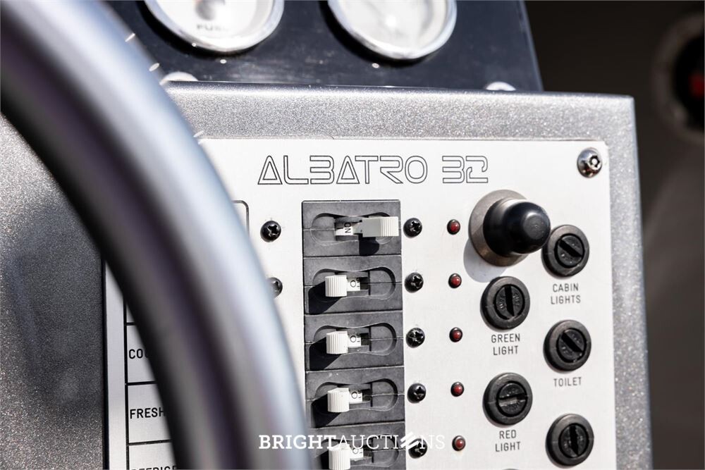 Albatro Racing 32