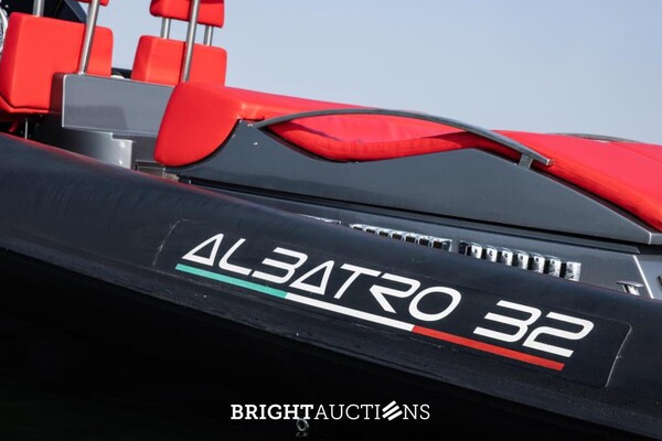 Albatro Racing 32