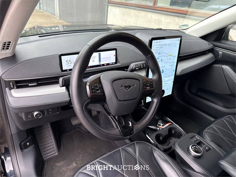 Ford Mustang Mach-E RWD 75 kWh 259pk 2021 (Origineel-NL), L-197-VS