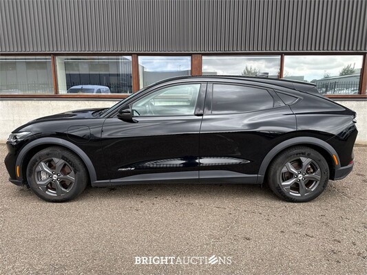 Ford Mustang Mach-E RWD 75 kWh 259pk 2021 (Origineel-NL), L-197-VS