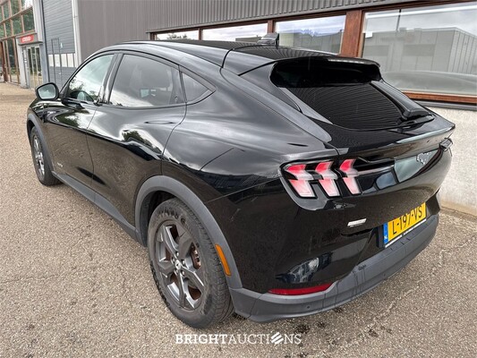 Ford Mustang Mach-E RWD 75 kWh 259pk 2021 (Origineel-NL), L-197-VS