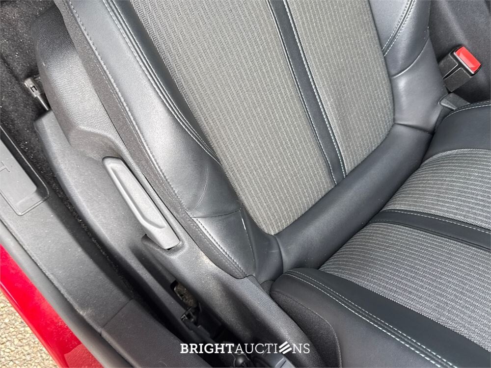 Peugeot 3008 Allure 1.2 PureTech 131pk 2021 (Origineel-NL), L-442-KS