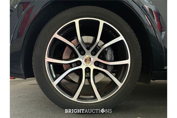 Porsche Cayenne E-Hybrid 3.0 476pk 2022 (Origineel-NL), R-348-FS