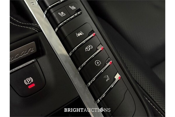 Porsche Macan GTS 2.9 380pk 2021 (Origineel-NL), K-562-NV