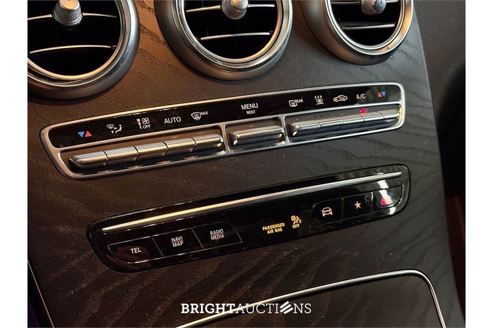 Mercedes-Benz GLC 300 e 4MATIC Coupe Business Solution AMG 333pk 2022 (Origineel-NL) GLC-Klasse, P-601-KN