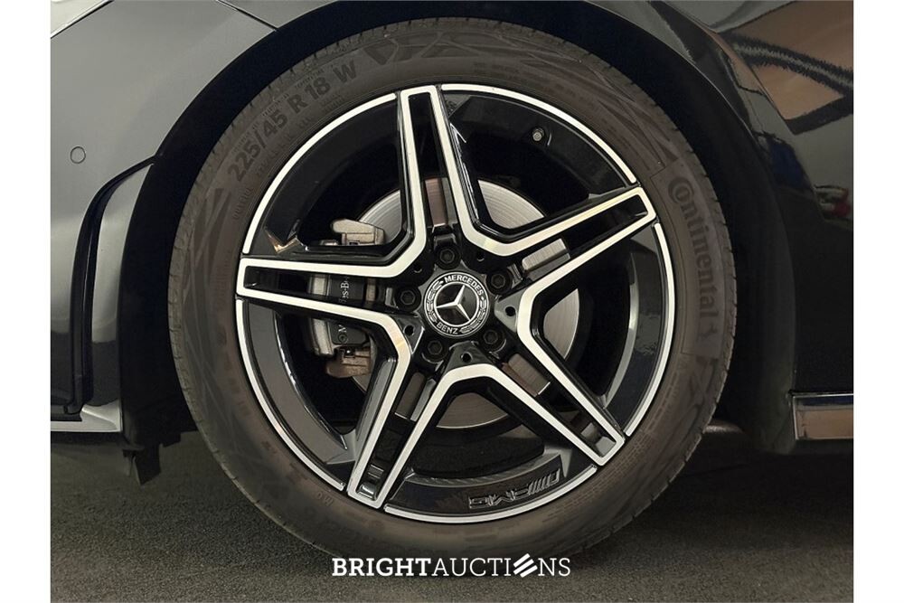 Mercedes-Benz CLA180 Business Solution AMG 136pk 2022 (Origineel-NL) CLA-Klasse, P-827-VV