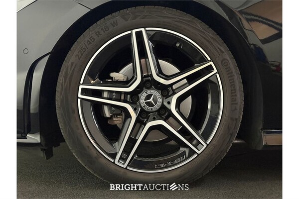 Mercedes-Benz CLA180 Business Solution AMG 136pk 2022 (Origineel-NL) CLA-Klasse, P-827-VV