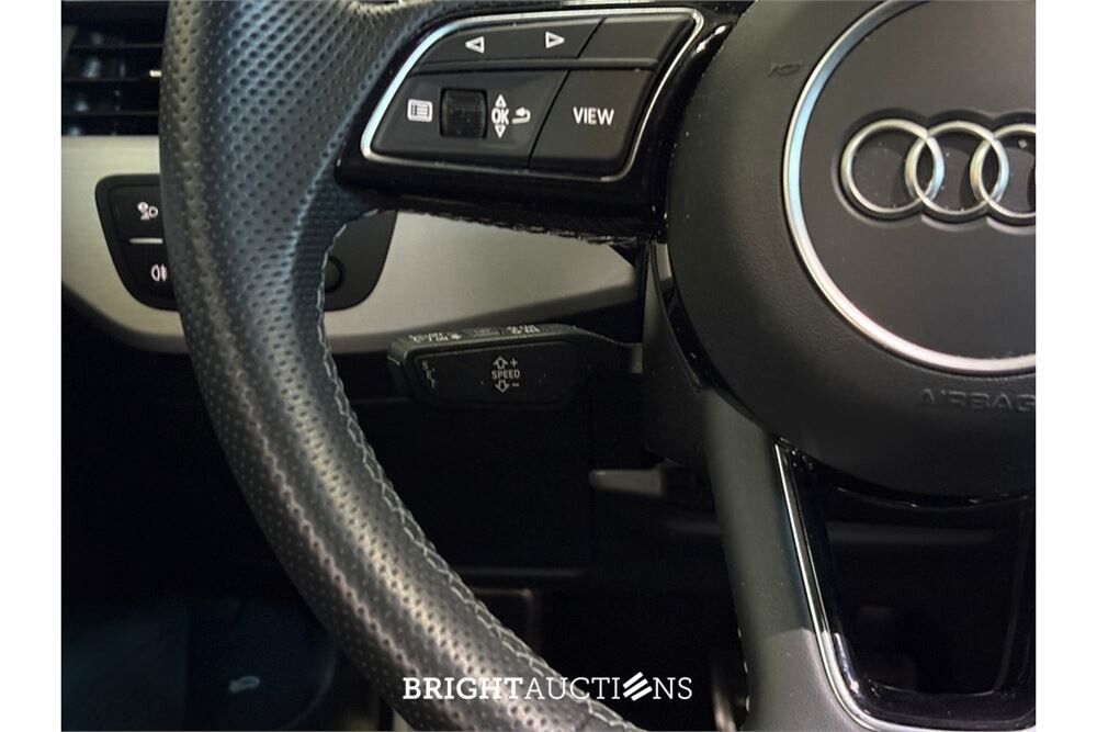 Audi A4 35 S edition Competition TFSI 149pk 2023 (Origineel-NL), X-994-BX