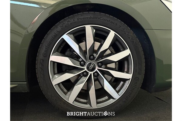 Audi A4 35 S edition Competition TFSI 149pk 2023 (Origineel-NL), X-994-BX