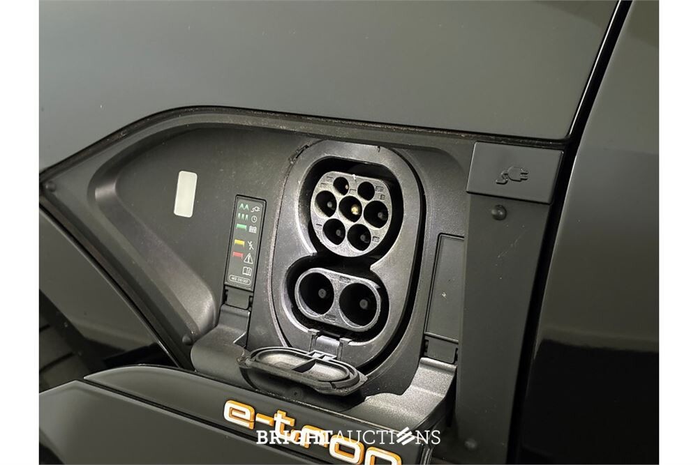 Audi e-tron 55 S edition Quattro 95 kWh 2022 (Origineel-NL), R-116-DL