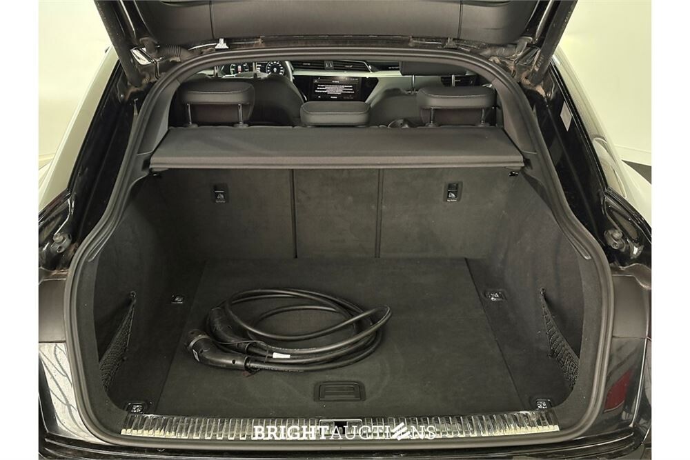Audi e-tron 55 S edition Quattro 95 kWh 2022 (Origineel-NL), R-116-DL