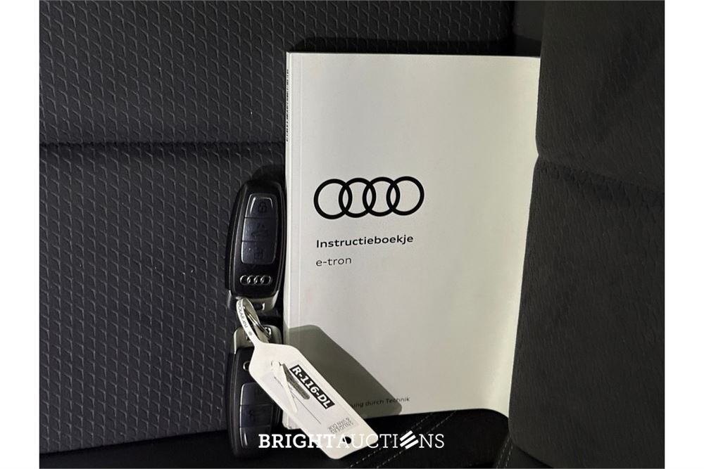 Audi e-tron 55 S edition Quattro 95 kWh 2022 (Origineel-NL), R-116-DL