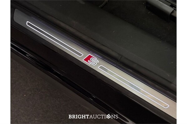 Audi e-tron 55 S edition Quattro 95 kWh 2022 (Origineel-NL), R-116-DL