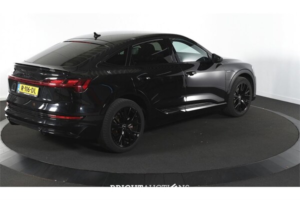 Audi e-tron 55 S edition Quattro 95 kWh 2022 (Origineel-NL), R-116-DL