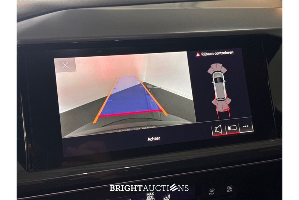 Audi Q4 35 Launch edition S Competition 55 kWh 2022 (Origineel-NL), P-141-FF