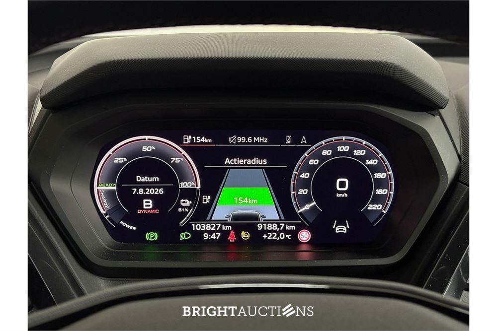Audi Q4 35 Launch edition S Competition 55 kWh 2022 (Origineel-NL), P-141-FF