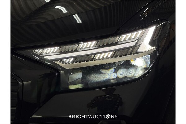 Audi Q4 35 Launch edition S Competition 55 kWh 2022 (Origineel-NL), P-141-FF
