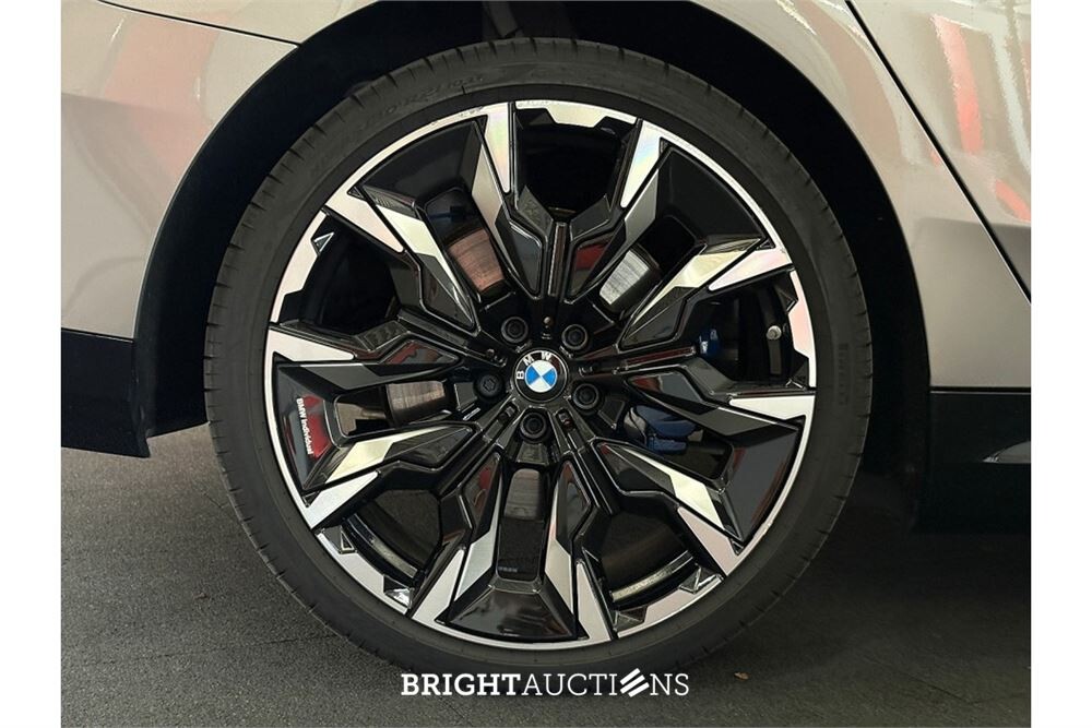 BMW 530e M Sport Edition 374pk 2025 (Origineel-NL) 5-Serie, HSJ-28-J