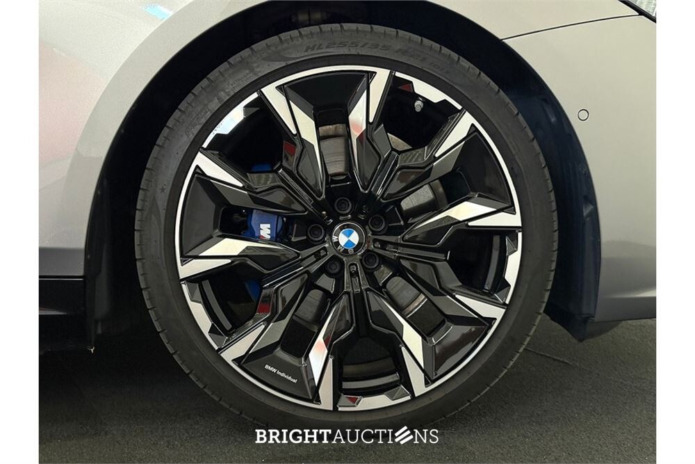 BMW 530e M Sport Edition 374pk 2025 (Origineel-NL) 5-Serie, HSJ-28-J