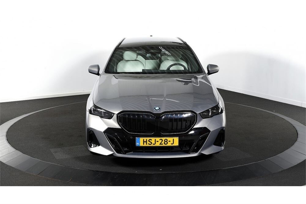 BMW 530e M Sport Edition 374pk 2025 (Origineel-NL) 5-Serie, HSJ-28-J