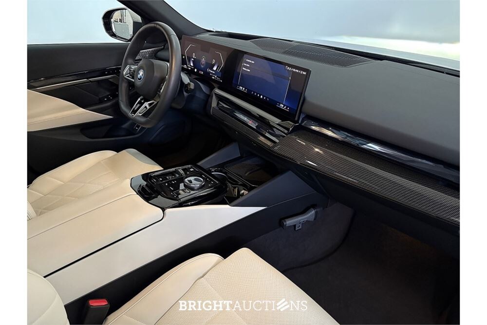 BMW 530e M Sport Edition 374pk 2025 (Origineel-NL) 5-Serie, HSJ-28-J