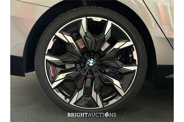 BMW 530e M Sport Edition 374pk 2025 (Origineel-NL) 5-Serie, HSJ-28-J