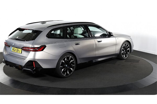BMW 530e M Sport Edition 374pk 2025 (Origineel-NL) 5-Serie, HSJ-28-J