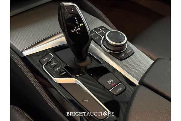 BMW 520 I High Executive 183pk 2018 5-Serie, G-523-VL