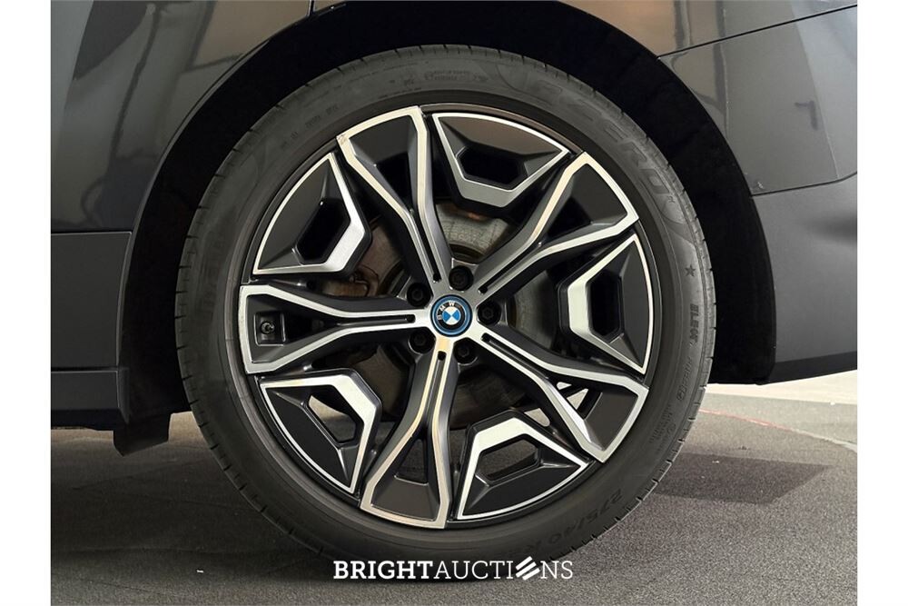 BMW iX xDrive50 High Executive 112 kWh 2022 (Origineel-NL), P-081-KP