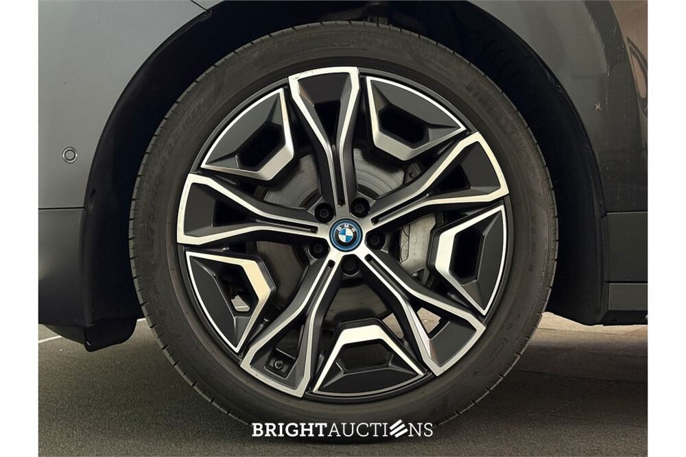 BMW iX xDrive50 High Executive 112 kWh 2022 (Origineel-NL), P-081-KP