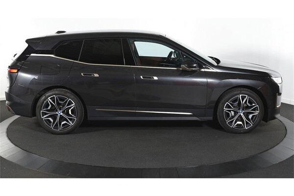 BMW iX xDrive50 High Executive 112 kWh 2022 (Origineel-NL), P-081-KP