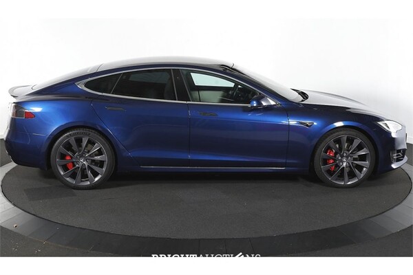 Tesla Model S Performance Ludicrous 2020 (Origineel-NL), J-620-LV
