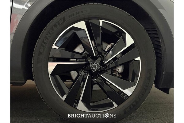 Peugeot 408 Hybrid 145 e-DCS6 Allure 1.2 156pk 2025 (Origineel-NL), HHK-99-H