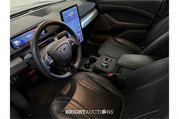 Ford Mustang Extended RWD 98 kWh 2021 (Origineel-NL), L-645-PT
