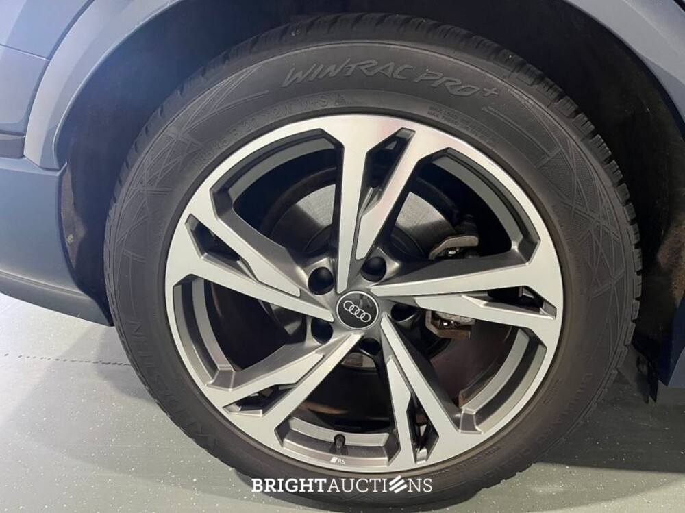 Audi Q6 e-tron Launch edition performance 100 kWh 306pk 2024 (Origineel-NL), GXG-54-R