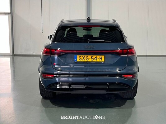 Audi Q6 e-tron Launch edition performance 100 kWh 306pk 2024 (Origineel-NL), GXG-54-R