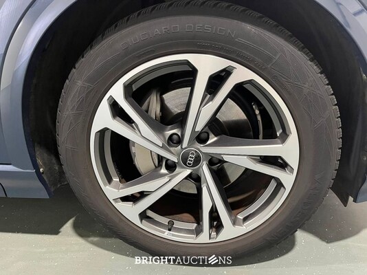 Audi Q6 e-tron Launch edition performance 100 kWh 306pk 2024 (Origineel-NL), GXG-54-R
