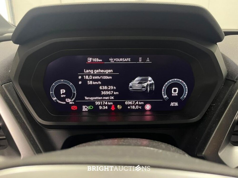 Audi Q4 e-tron 35 Advanced edition 55 kWh 170pk 2022 (Origineel-NL), R-475-BX