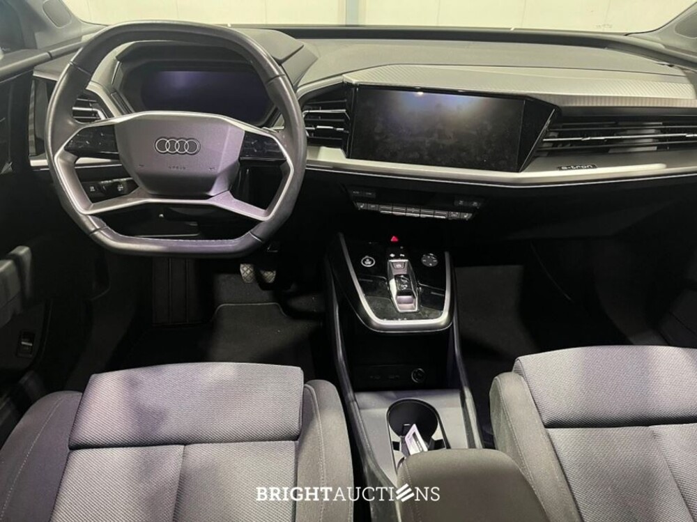 Audi Q4 e-tron 35 Advanced edition 55 kWh 170pk 2022 (Origineel-NL), R-475-BX
